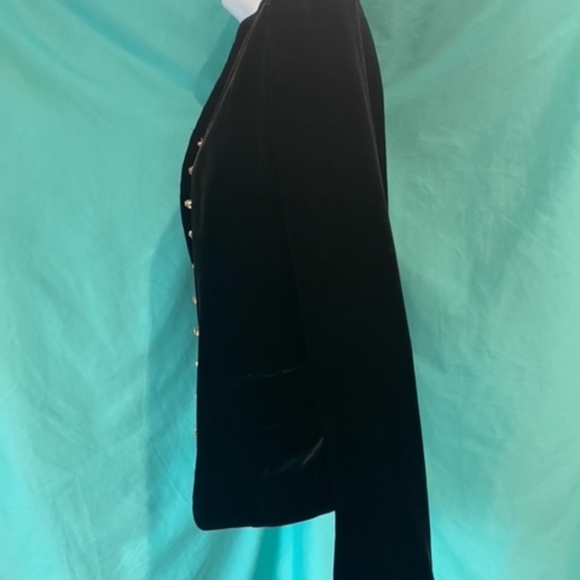 Velvet Jacket - Picture 9 of 11